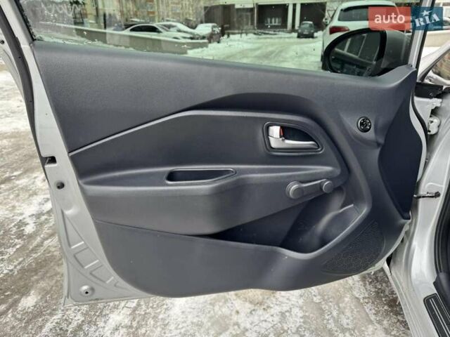 Серый Киа Рио, объемом двигателя 1.59 л и пробегом 88 тыс. км за 8499 $, фото 27 на Automoto.ua