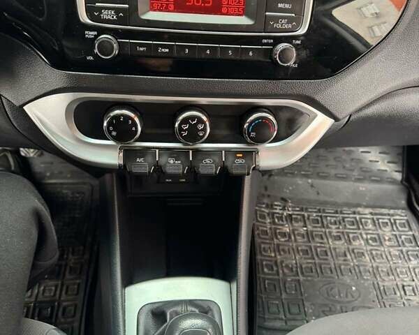 Серый Киа Рио, объемом двигателя 1.59 л и пробегом 88 тыс. км за 8499 $, фото 33 на Automoto.ua