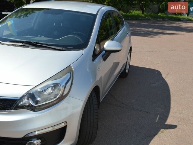 Сірий Кіа Ріо, об'ємом двигуна 1.4 л та пробігом 104 тис. км за 7800 $, фото 4 на Automoto.ua