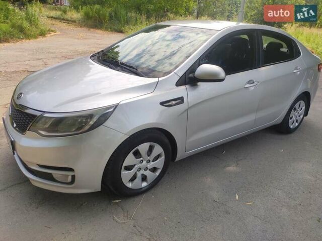 Сірий Кіа Ріо, об'ємом двигуна 1.4 л та пробігом 154 тис. км за 8500 $, фото 1 на Automoto.ua