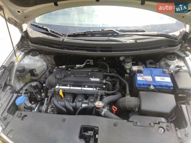 Сірий Кіа Ріо, об'ємом двигуна 1.4 л та пробігом 154 тис. км за 8500 $, фото 25 на Automoto.ua