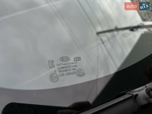 Сірий Кіа Ріо, об'ємом двигуна 1.4 л та пробігом 14 тис. км за 12990 $, фото 44 на Automoto.ua