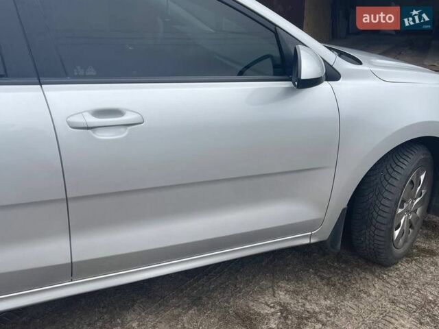 Серый Киа Рио, объемом двигателя 1.59 л и пробегом 81 тыс. км за 10000 $, фото 13 на Automoto.ua