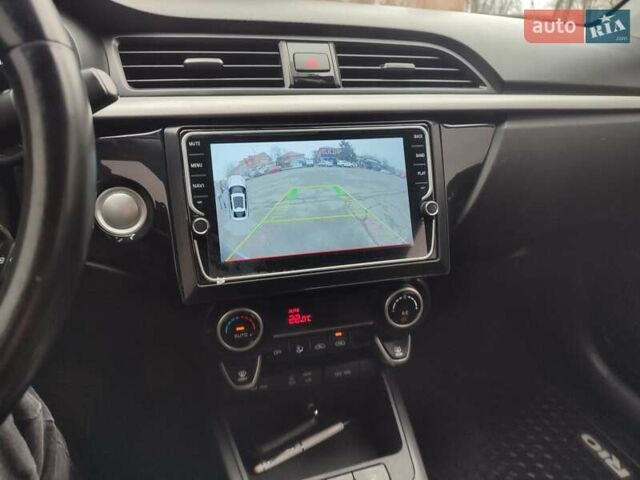 Серый Киа Рио, объемом двигателя 1.59 л и пробегом 140 тыс. км за 9900 $, фото 8 на Automoto.ua