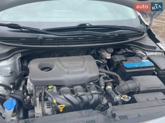 Серый Киа Рио, объемом двигателя 1.59 л и пробегом 81 тыс. км за 10000 $, фото 27 на Automoto.ua