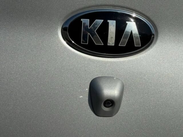 Серый Киа Рио, объемом двигателя 1.6 л и пробегом 180 тыс. км за 10537 $, фото 8 на Automoto.ua