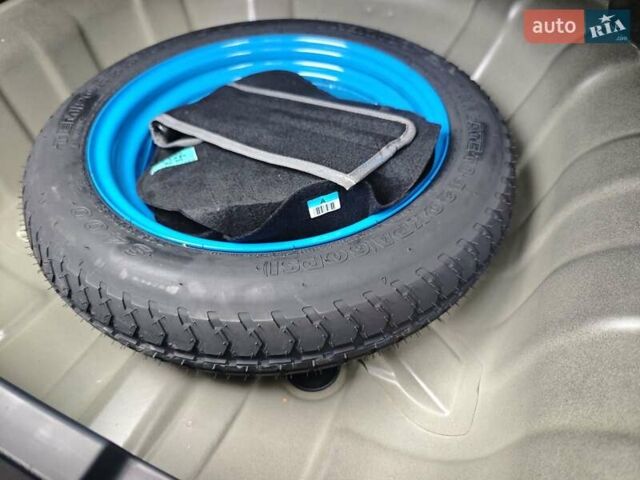 Серый Киа Рио, объемом двигателя 1.4 л и пробегом 14 тыс. км за 13900 $, фото 64 на Automoto.ua