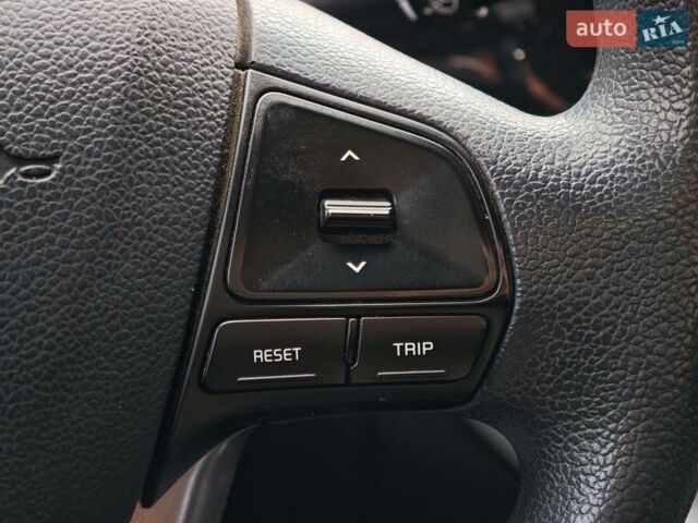 Сірий Кіа Ріо, об'ємом двигуна 1.2 л та пробігом 83 тис. км за 8490 $, фото 22 на Automoto.ua