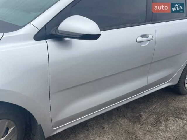 Серый Киа Рио, объемом двигателя 1.59 л и пробегом 81 тыс. км за 10000 $, фото 15 на Automoto.ua
