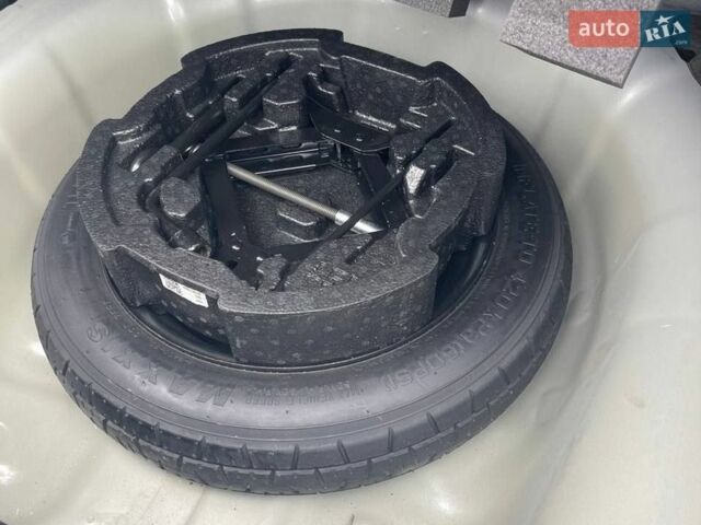 Серый Киа Рио, объемом двигателя 1.59 л и пробегом 81 тыс. км за 10000 $, фото 50 на Automoto.ua