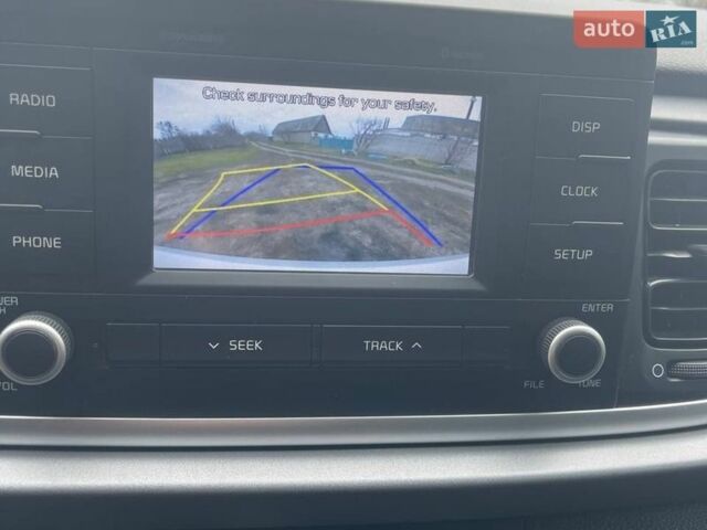 Серый Киа Рио, объемом двигателя 1.59 л и пробегом 81 тыс. км за 10000 $, фото 43 на Automoto.ua