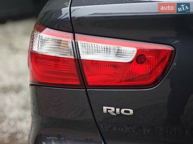 Серый Киа Рио, объемом двигателя 1.4 л и пробегом 14 тыс. км за 13900 $, фото 23 на Automoto.ua