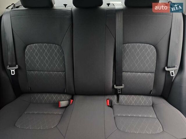 Серый Киа Рио, объемом двигателя 1.4 л и пробегом 14 тыс. км за 13900 $, фото 53 на Automoto.ua