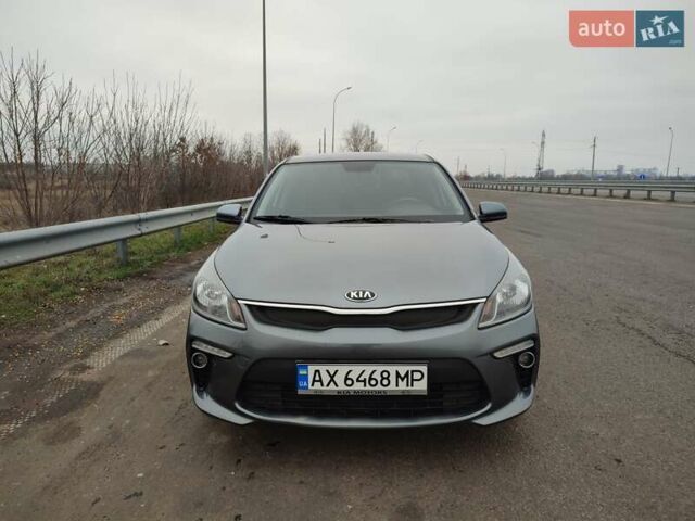 Серый Киа Рио, объемом двигателя 1.59 л и пробегом 140 тыс. км за 9900 $, фото 2 на Automoto.ua