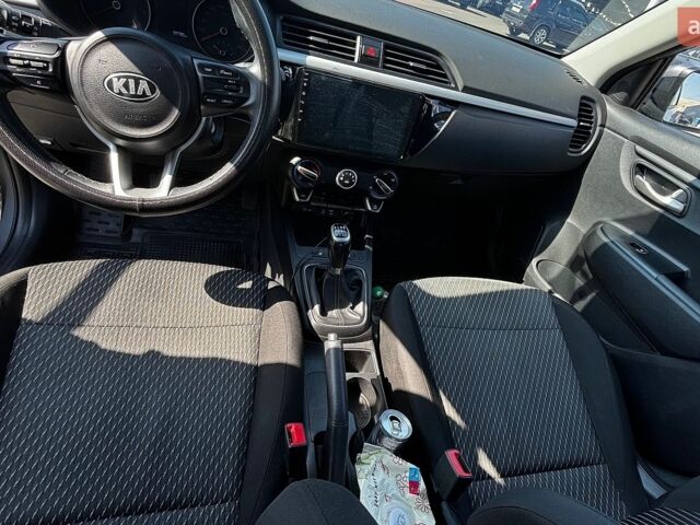 Серый Киа Рио, объемом двигателя 1.37 л и пробегом 89 тыс. км за 9950 $, фото 9 на Automoto.ua
