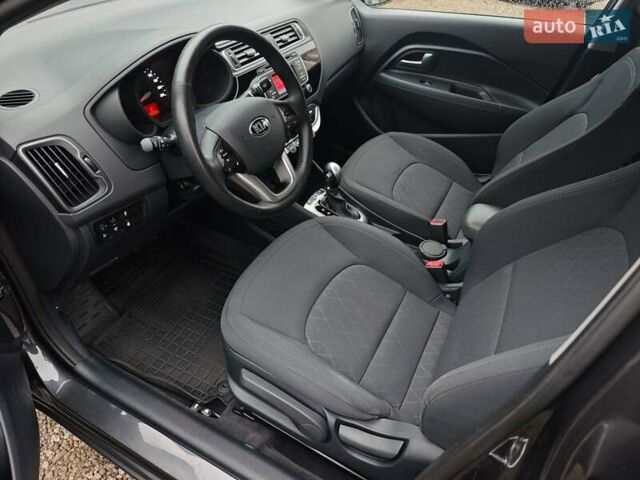 Серый Киа Рио, объемом двигателя 1.4 л и пробегом 14 тыс. км за 13900 $, фото 47 на Automoto.ua