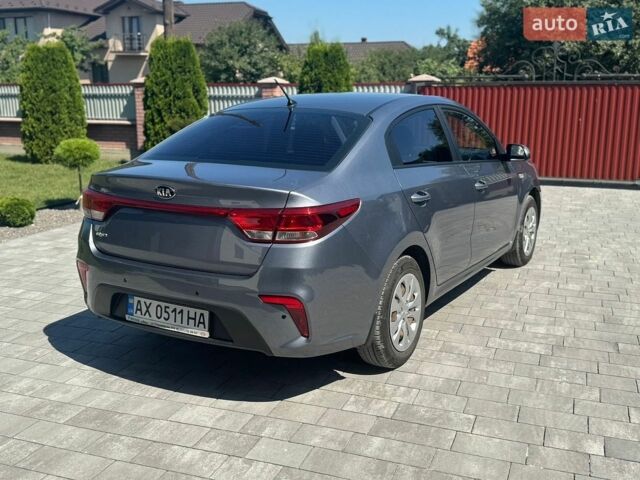 Серый Киа Рио, объемом двигателя 1.37 л и пробегом 122 тыс. км за 9200 $, фото 4 на Automoto.ua