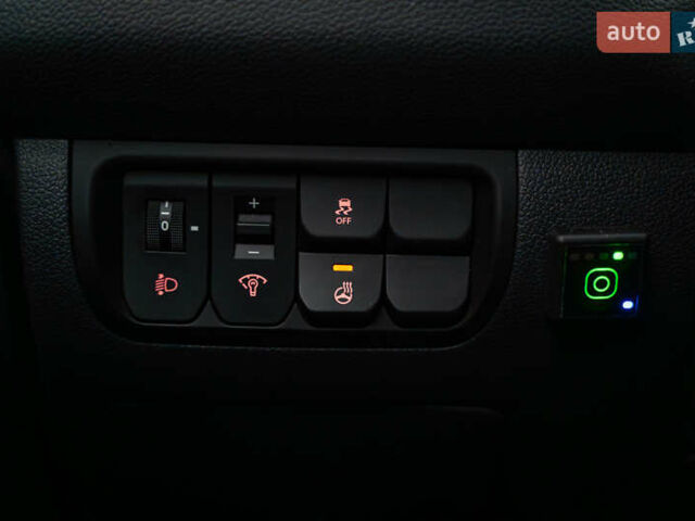 Серый Киа Рио, объемом двигателя 1.4 л и пробегом 75 тыс. км за 8988 $, фото 14 на Automoto.ua