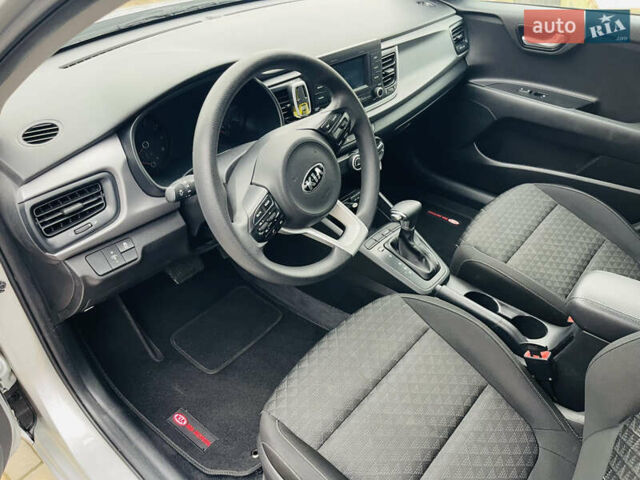 Серый Киа Рио, объемом двигателя 1.59 л и пробегом 68 тыс. км за 11900 $, фото 18 на Automoto.ua