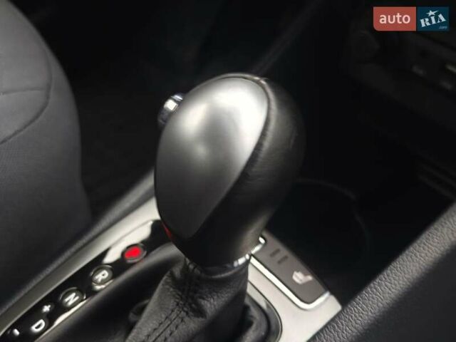 Серый Киа Рио, объемом двигателя 1.4 л и пробегом 14 тыс. км за 13900 $, фото 44 на Automoto.ua
