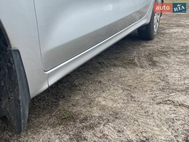 Серый Киа Рио, объемом двигателя 1.59 л и пробегом 81 тыс. км за 10000 $, фото 23 на Automoto.ua