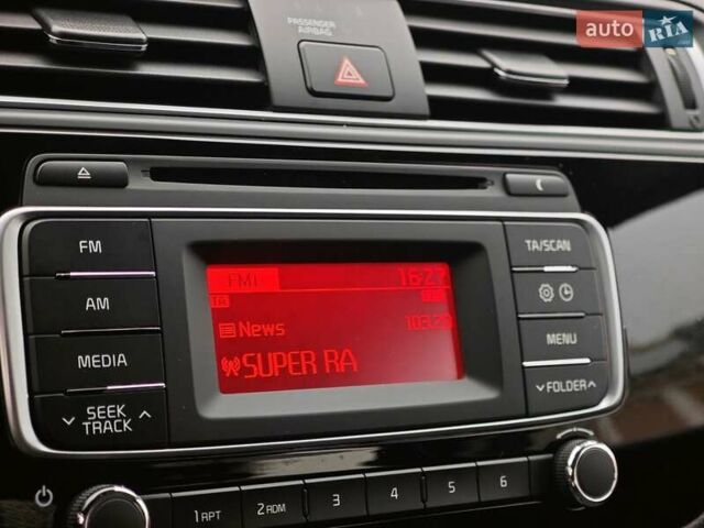 Серый Киа Рио, объемом двигателя 1.4 л и пробегом 14 тыс. км за 13900 $, фото 39 на Automoto.ua