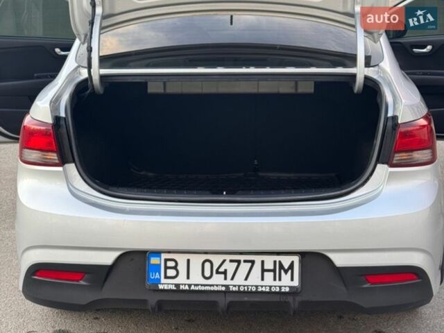 Серый Киа Рио, объемом двигателя 1.59 л и пробегом 81 тыс. км за 10000 $, фото 5 на Automoto.ua