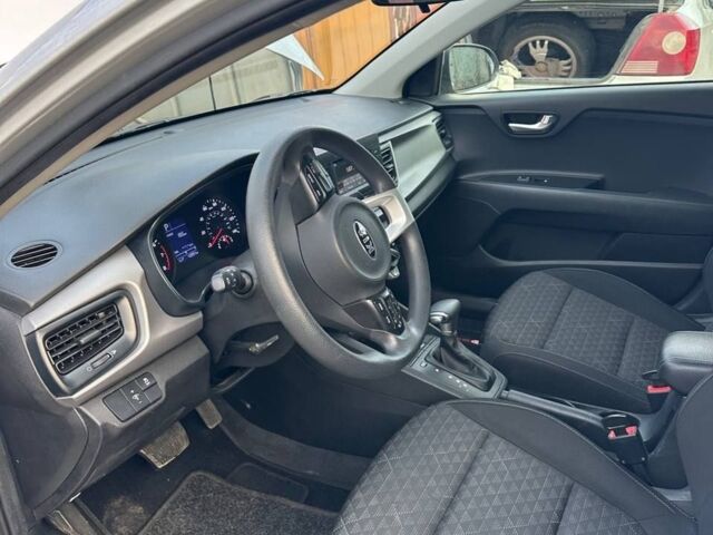 Серый Киа Рио, объемом двигателя 1.59 л и пробегом 70 тыс. км за 11150 $, фото 1 на Automoto.ua