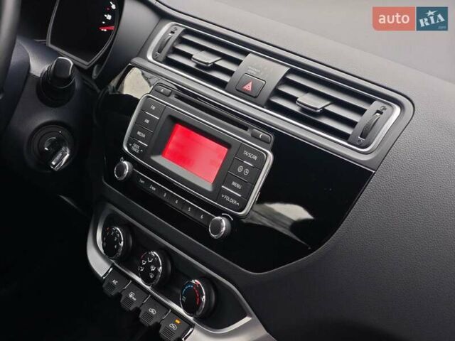 Серый Киа Рио, объемом двигателя 1.4 л и пробегом 14 тыс. км за 13900 $, фото 42 на Automoto.ua