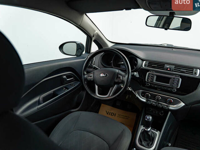 Серый Киа Рио, объемом двигателя 1.4 л и пробегом 75 тыс. км за 8988 $, фото 10 на Automoto.ua