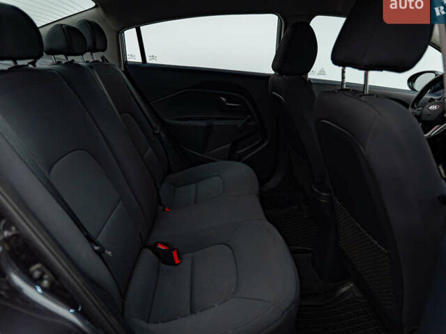 Серый Киа Рио, объемом двигателя 1.4 л и пробегом 75 тыс. км за 8988 $, фото 19 на Automoto.ua