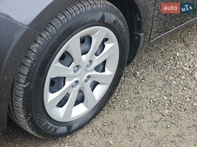 Серый Киа Рио, объемом двигателя 1.4 л и пробегом 14 тыс. км за 13900 $, фото 30 на Automoto.ua