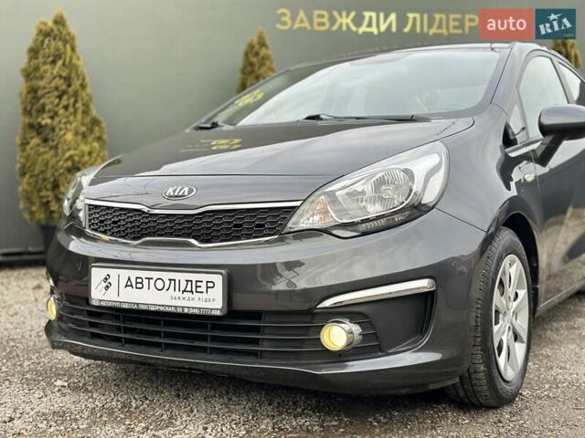 Сірий Кіа Ріо, об'ємом двигуна 1.4 л та пробігом 14 тис. км за 12990 $, фото 9 на Automoto.ua