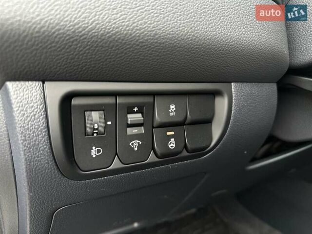 Сірий Кіа Ріо, об'ємом двигуна 1.4 л та пробігом 14 тис. км за 12990 $, фото 29 на Automoto.ua