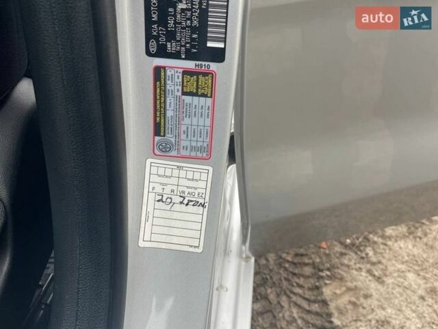 Серый Киа Рио, объемом двигателя 1.59 л и пробегом 81 тыс. км за 10000 $, фото 31 на Automoto.ua