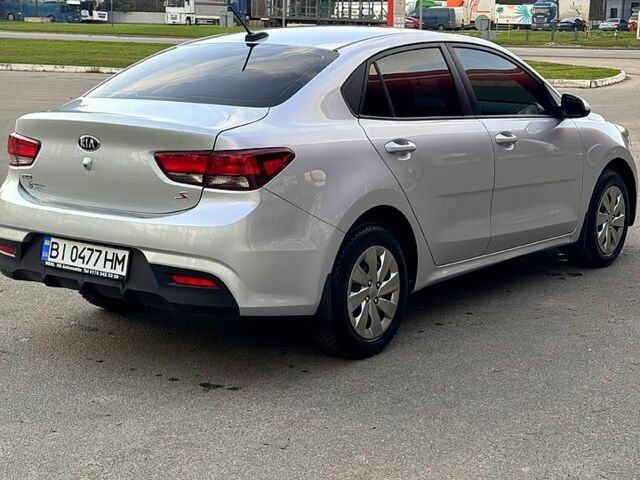 Серый Киа Рио, объемом двигателя 1.6 л и пробегом 81 тыс. км за 10000 $, фото 2 на Automoto.ua