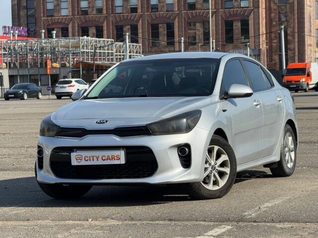 Серый Киа Рио, объемом двигателя 1.6 л и пробегом 180 тыс. км за 10537 $, фото 3 на Automoto.ua