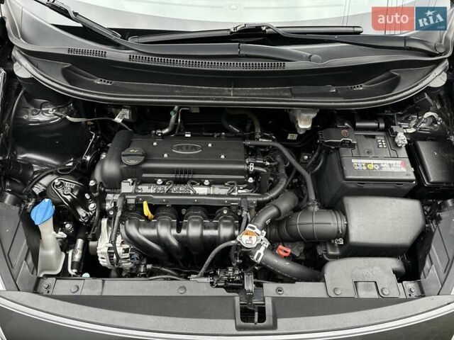 Сірий Кіа Ріо, об'ємом двигуна 1.4 л та пробігом 14 тис. км за 12990 $, фото 45 на Automoto.ua