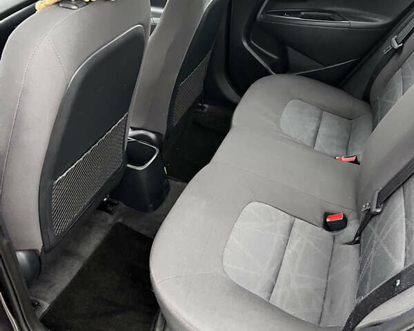 Серый Киа Рио, объемом двигателя 1.59 л и пробегом 109 тыс. км за 6900 $, фото 9 на Automoto.ua