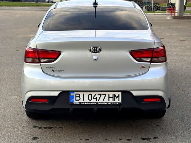 Серый Киа Рио, объемом двигателя 1.6 л и пробегом 81 тыс. км за 10000 $, фото 3 на Automoto.ua