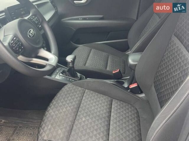 Серый Киа Рио, объемом двигателя 1.59 л и пробегом 81 тыс. км за 10000 $, фото 36 на Automoto.ua