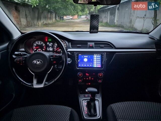 Сірий Кіа Ріо, об'ємом двигуна 1.6 л та пробігом 140 тис. км за 11900 $, фото 18 на Automoto.ua
