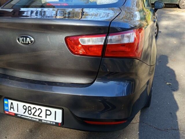 Серый Киа Рио, объемом двигателя 1.37 л и пробегом 185 тыс. км за 8900 $, фото 2 на Automoto.ua