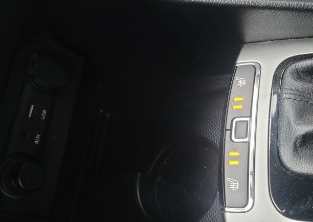 Серый Киа Рио, объемом двигателя 1.4 л и пробегом 43 тыс. км за 6500 $, фото 7 на Automoto.ua