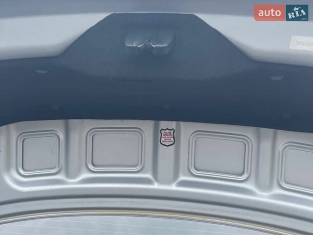 Серый Киа Рио, объемом двигателя 1.59 л и пробегом 81 тыс. км за 10000 $, фото 49 на Automoto.ua