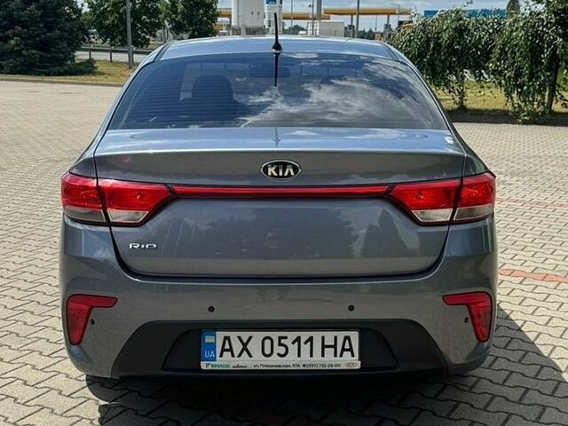 Серый Киа Рио, объемом двигателя 1.37 л и пробегом 122 тыс. км за 9200 $, фото 1 на Automoto.ua
