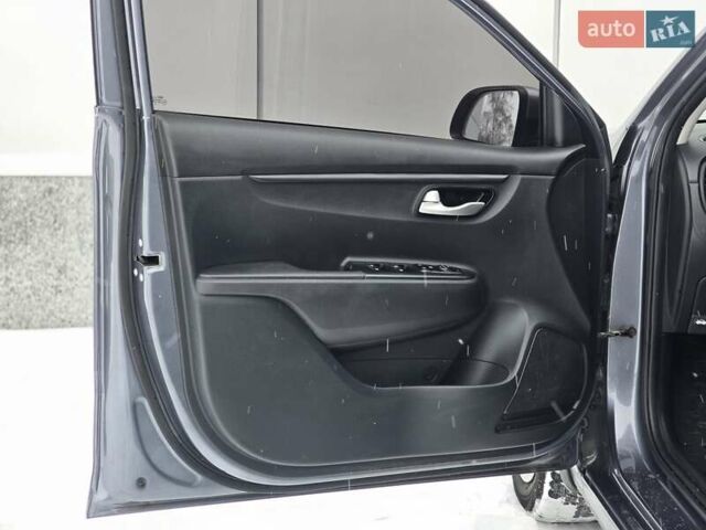 Серый Киа Рио, объемом двигателя 1.59 л и пробегом 91 тыс. км за 11900 $, фото 35 на Automoto.ua