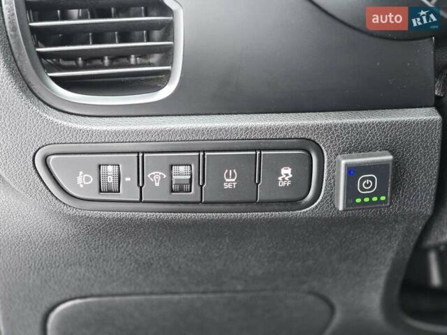 Серый Киа Рио, объемом двигателя 1.59 л и пробегом 91 тыс. км за 11900 $, фото 42 на Automoto.ua