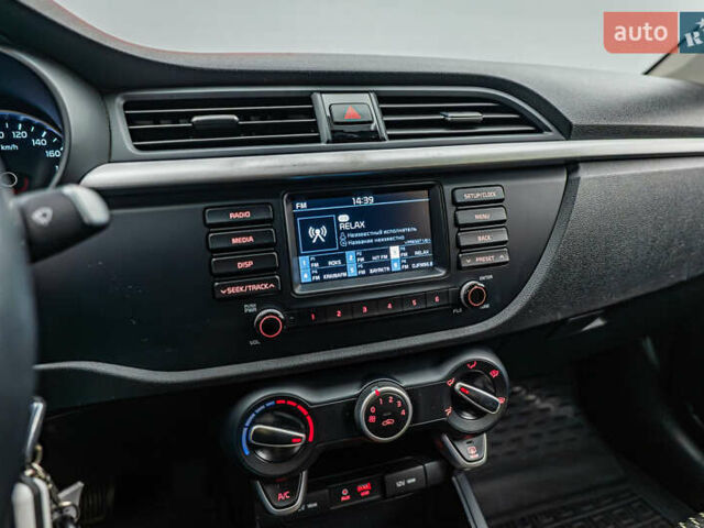 Серый Киа Рио, объемом двигателя 1.4 л и пробегом 71 тыс. км за 13202 $, фото 13 на Automoto.ua