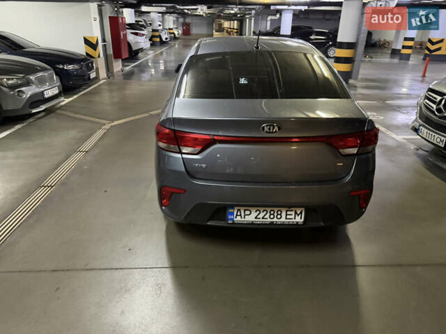 Серый Киа Рио, объемом двигателя 1.37 л и пробегом 107 тыс. км за 11300 $, фото 3 на Automoto.ua